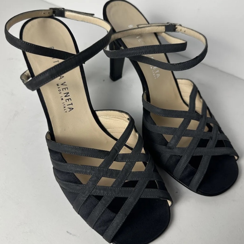 Bottega Veneta Black Leather Sandals 8.5 B